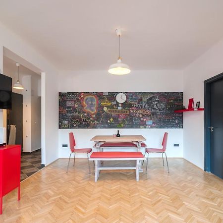 New Design Apartment By Gozsdu Court Budapeste Exterior foto