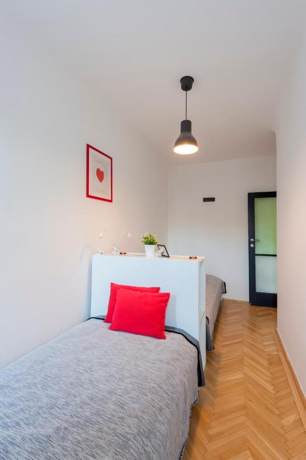 New Design Apartment By Gozsdu Court Budapeste Exterior foto