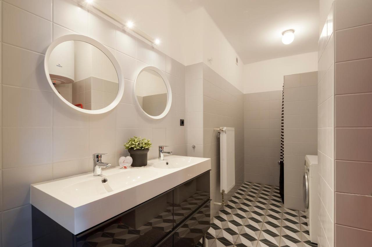 New Design Apartment By Gozsdu Court Budapeste Exterior foto