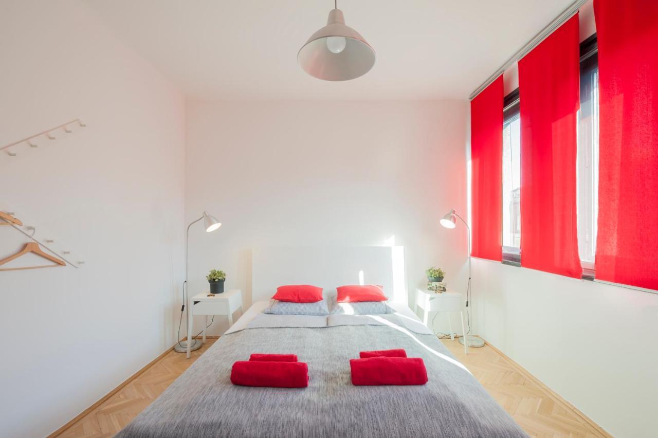 New Design Apartment By Gozsdu Court Budapeste Exterior foto